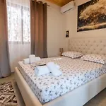 Olive Oasis * Berat